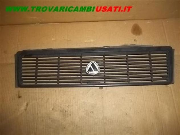 GRIGLIA TUTTA NERA AUTOBIANCHI Y10  Carrozzeria  Lamierati esterni  Paraurti  Griglia radiat AUTOBIANCHI - Y10 - 01-02-1989 - 01-08-1992, AUTOBIANCHI