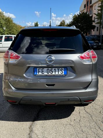 vendo nissan Xtrail 1600 cv - Foto 3