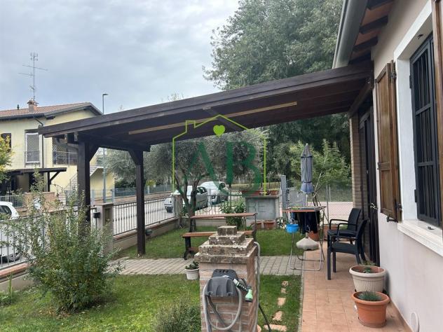 Villetta ad angolo con giardino - Foto 2