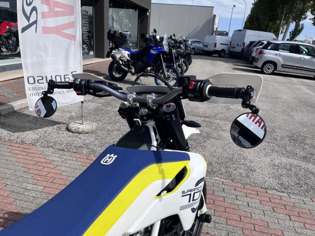 Husqvarna 701 Supermoto POCHI KM - Foto 5