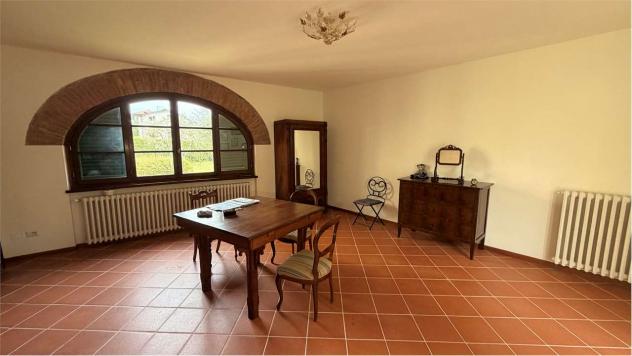 VBF PORC 16 - VILLA ANGOLARE DI GENEROSA METRATURA LIBERA SU TRE LATI CON GIARDINO E POSTI AUTO - Foto 5