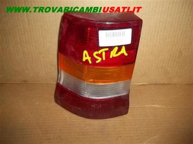 FANALE POST.S. ROSSO GIALLO OPEL ASTRA (T92) 3p / 5p / 4p / SW  Parti elettriche  Fanaleria  Fanali  Fanale post. sx. OPEL - ASTRA E - 01-11-1991 - 01
