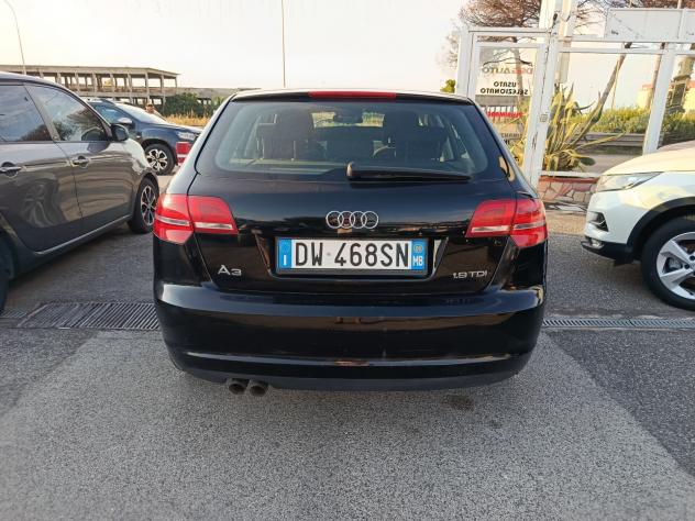 Audi A3 SPB 1.9 TDI 105cv Attraction - Foto 9