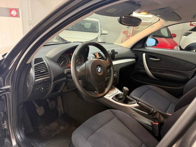 BMW Serie 1 (E87) 118d cat 5 porte Futura DPF - Foto 6