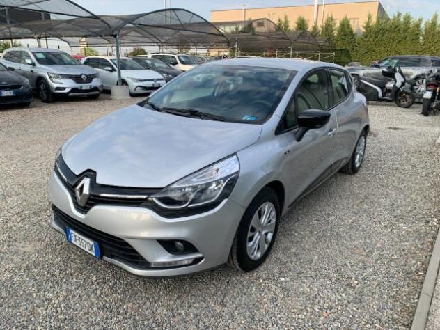 RENAULT Clio TCe 12V 90 CV GPL 5 porte Moschino Intens rif. 24163904