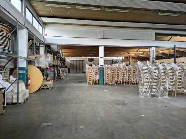 magazzino mq 550 con servizio ed accesso carraio per mezzi - Foto 3