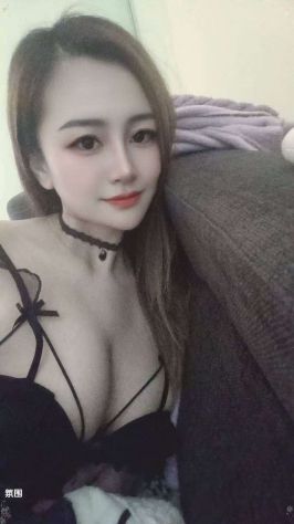 3520288487APPENA ARIVVATA NOUA RAGAZZA ??????RICEVE IN APPARTA APPENA ARIVVATA - Foto 4