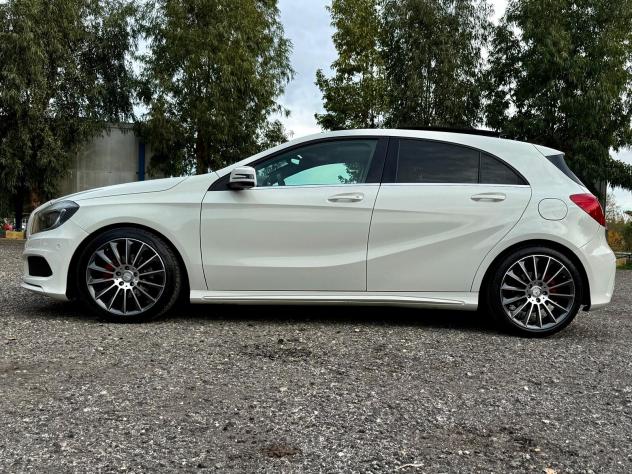 MERCEDES- BENZ A 180 CDI 115 CV AMG PREMIUM PROMO - Foto 6