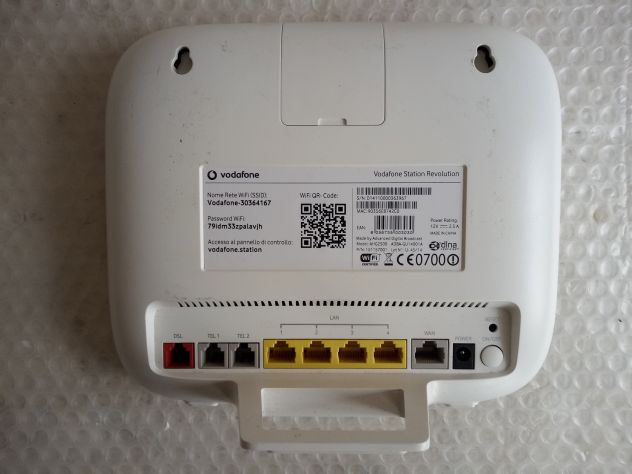 Modem Router Vodafone Station Revolution modello AHG2500 - Foto 2