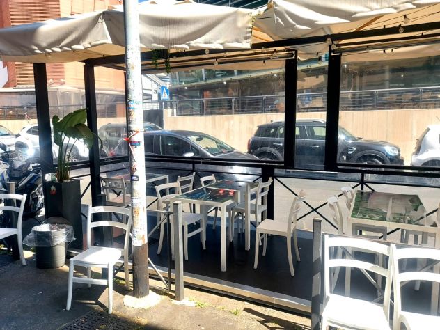 bar gelateria con somministrazione a Ponte Milvio cedo in vendita - Foto 4