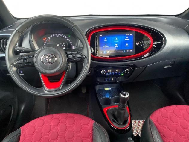 Toyota Aygo X 1.0B (72 CV) Undercover - Foto 8