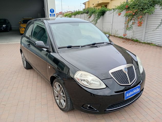 LANCIA YPSILON 1.4 16 Valvole SPORT MOMO DESIGN