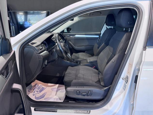Skoda Superb 2.0 TDI 150 CV SCR DSG Wagon SportLine - Foto 10