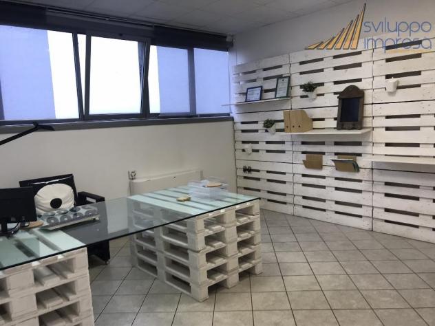 CAPANNONE CON UFFICI IN VENDITA AD AGRATE BRIANZA - Foto 18