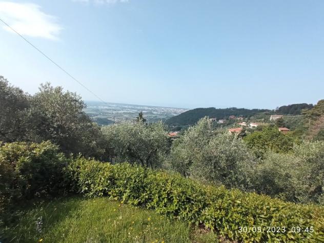 APPARTAMENTO INDIPENDENTE di 5 vani e di 90 mq (MASSAROSA) rif. 136 - Foto 4