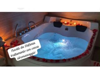 Massaggi - benessere Avellino - Stefania Novità: Suite con vasca idromassaggio,Doccia Emozionale Sauna Tel:3509427419