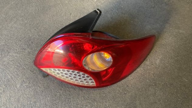 Fanali posteriori Peugeot 206 Plus del 2010 - Foto 3