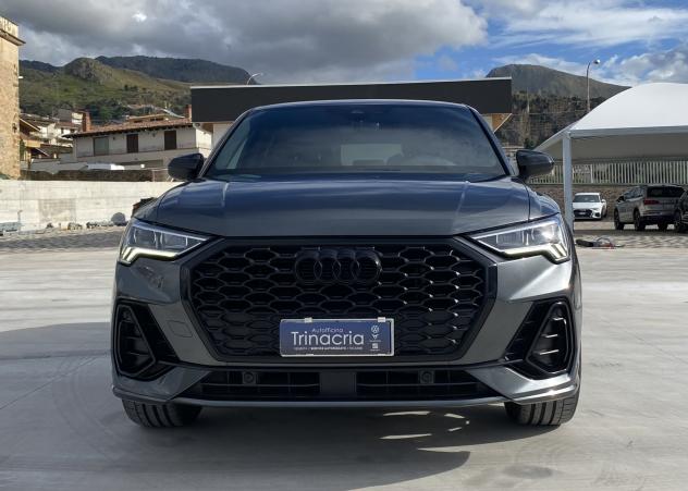 Audi Q3 SPB S Line interno ed esterno 2.0 TDI 150CV S-Tronic 35 - Foto 2