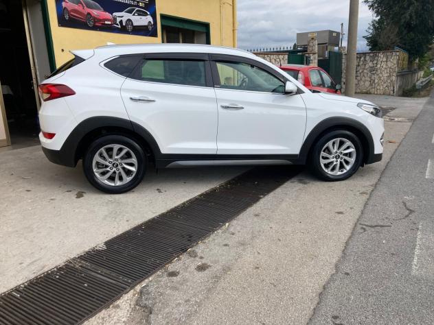 Hyundai tucson 1.7 141cv Full optonal 12/2016 - Foto 3