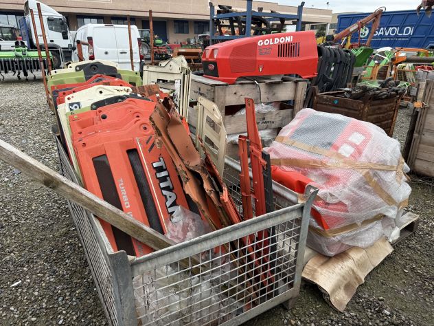 Magazzino componenti e ricambi per macchine agricole - Foto 7