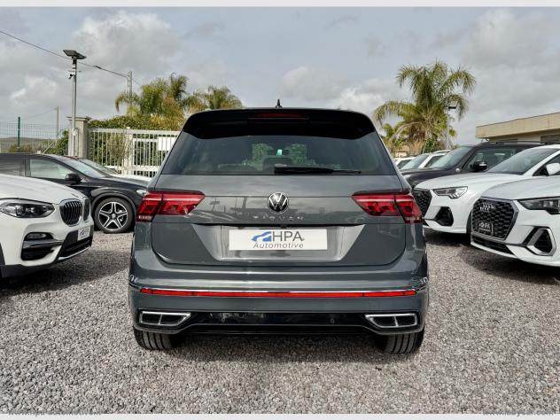 VOLKSWAGEN Tiguan 2.0TDI R-LINE FULL LED NAVI AID ACTIVE INFO DISPLAY PELLE RETROCAMERA - Foto 5