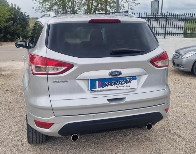 Ford Kuga 2.0 TDCI 120 CV S&S 2WD ST-Line - Foto 9
