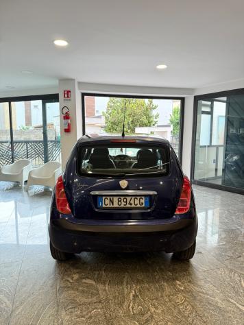 Lancia Ypsilon 1.2 16V Argento GPL - Foto 3
