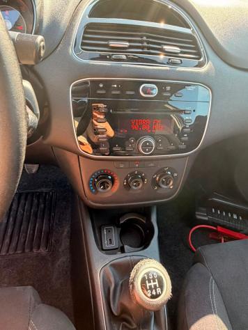 Fiat Punto 1.3 MJT II S&S 85 CV 5 porte ECO Lounge - Foto 9