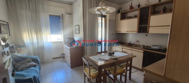 SAN GIULIANO – Appartamento all’8° e ultimo p. c/a – 100 mq ca. – 3 vani + acc. Buone condizioni, vista mare. Euro 59 mila CL GI - Foto 4