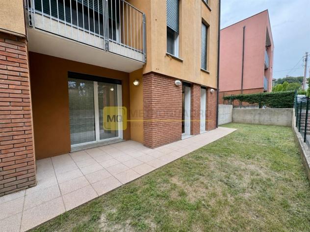 Galbiate (LC), Trilocale di recente costruzione con doppio giardino e due box – Galbiate (LC)