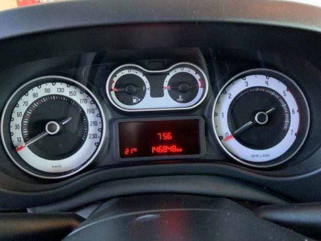FIAT 500L 1.6 Multijet 105 CV Trekking - Foto 8