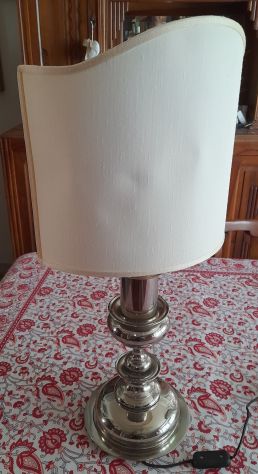 lampada da tavolo cromata con paralume a mezzaluna - Foto 5