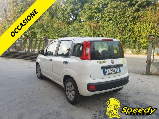 Noleggio Auto neopatentati Fiat Panda 1.2 5 posti - Foto 2