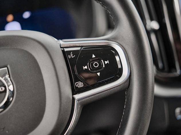 Volvo XC60 B4 D automatico Plus Dark - Foto 9