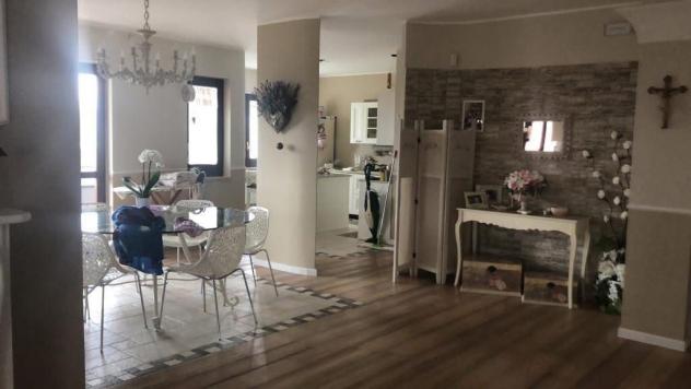 APPARTAMENTO di 5 vani e di 250 mq (SOMMA VESUVIANA) rif. D17 - Foto 17