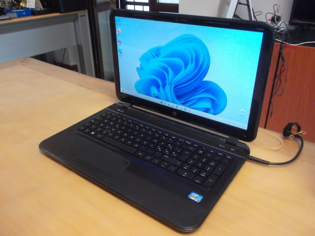 NOTEBOOK HP 15-B035EL CORE I3+4GB+120AAS+WINDOWS 11 - Foto 9