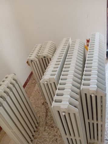 VENDO 6 TERMOSIFONI IN GHISA USATI - MARITTIMA LE - Foto 4
