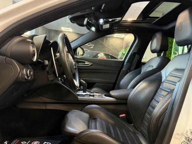 ALFA ROMEO GIULIA VELOCE 2.2 210CV Q4 TETTO PELLE NAVI ANNO 2021 - Foto 8