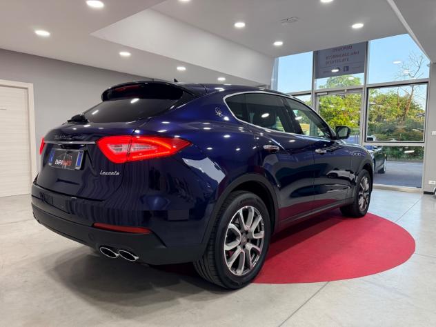 Maserati Levante V6 Diesel 275 CV AWD Gransport - Foto 8