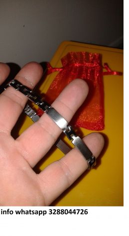 BRACCIALE IDEA REGALO IN ACCIAIO NUOVO MAI USATO