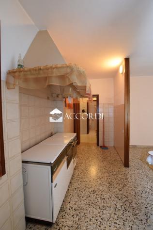 VILLA A SCHIERA di 7 vani e di 250 mq (VOLPAGO DEL MONTELLO) rif. RS677 - Foto 3