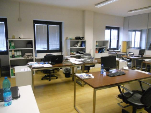 Immobile di 950 m² con più di 5 locali in affitto a Rho - Foto 7