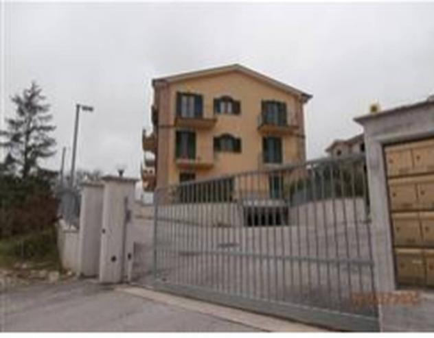 Immobile in asta di 123 m², box auto in vendita a Montegiorgio - Foto 5