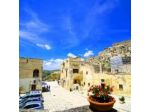 B&B Sassolino