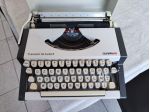 MACCHINA DA SCRIVERE OLYMPIA TRAVELLER DE LUXE S VINTAGE