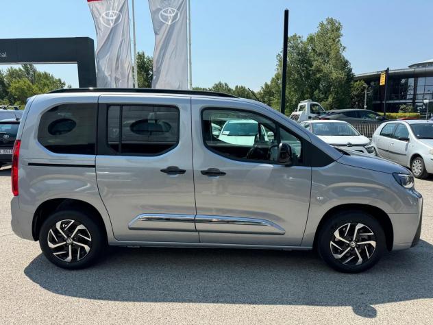 Toyota Proace City Verso 1.5D 130CV M/T L1 Executive - Foto 4