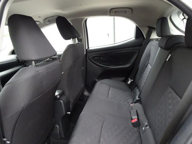 Toyota Yaris 4ª serie 1.5 Hybrid 5 porte Active - Foto 8