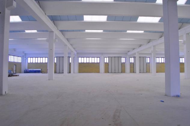 Immobile di 1350 m² con 2 locali in affitto a Poncarale - Foto 7
