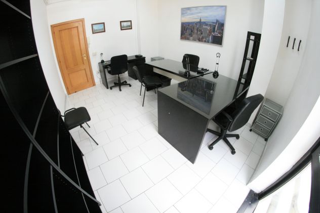 Ufficio low cost incluso posti auto euro 170 - Foto 3