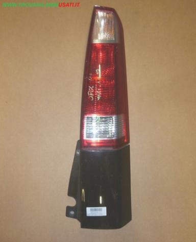 FANALE POST.D.(fino al 12/2005) ROSSO OPEL MERIVA (X03) 1.6 / 1.8 / 1.7 CDTI  Parti elettriche  Fanaleria  Fanali  Fanale post. sx. OPEL - MERIVA A -
